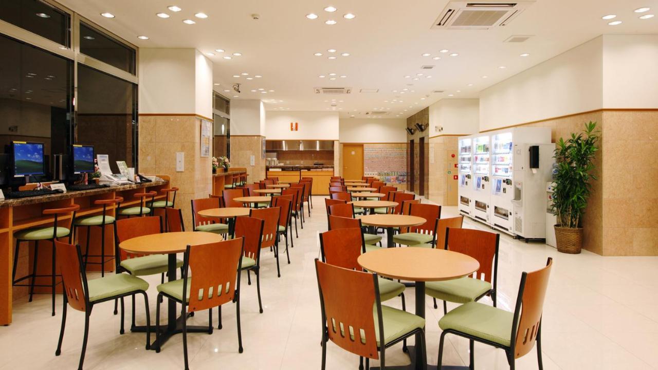 Toyoko Inn Sasebo Ekimae Exterior foto
